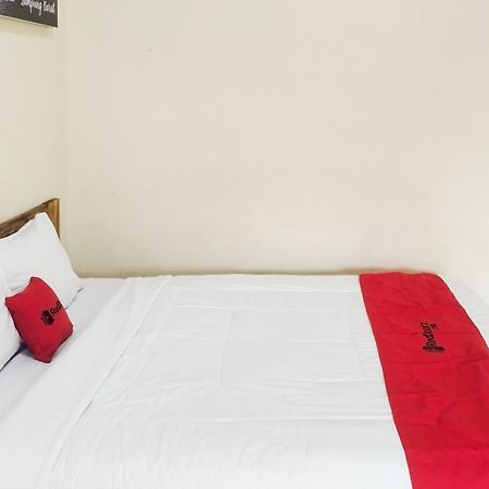 Reddoorz Syariah At Shakira Alesha Enggal Bandar Lampung Exterior foto