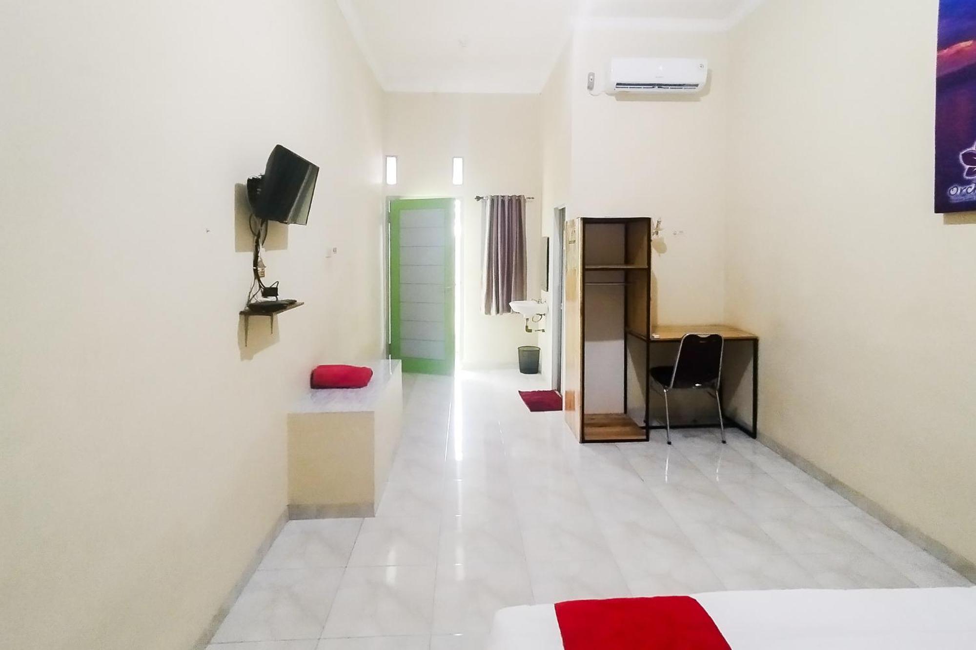 Reddoorz Syariah At Shakira Alesha Enggal Bandar Lampung Exterior foto