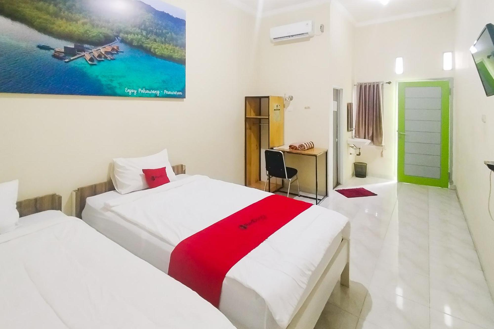 Reddoorz Syariah At Shakira Alesha Enggal Bandar Lampung Exterior foto