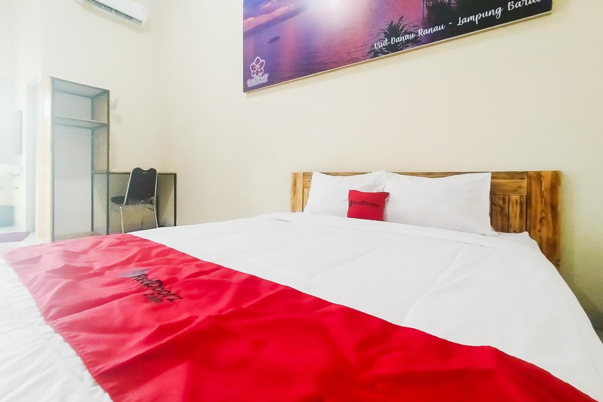 Reddoorz Syariah At Shakira Alesha Enggal Bandar Lampung Exterior foto